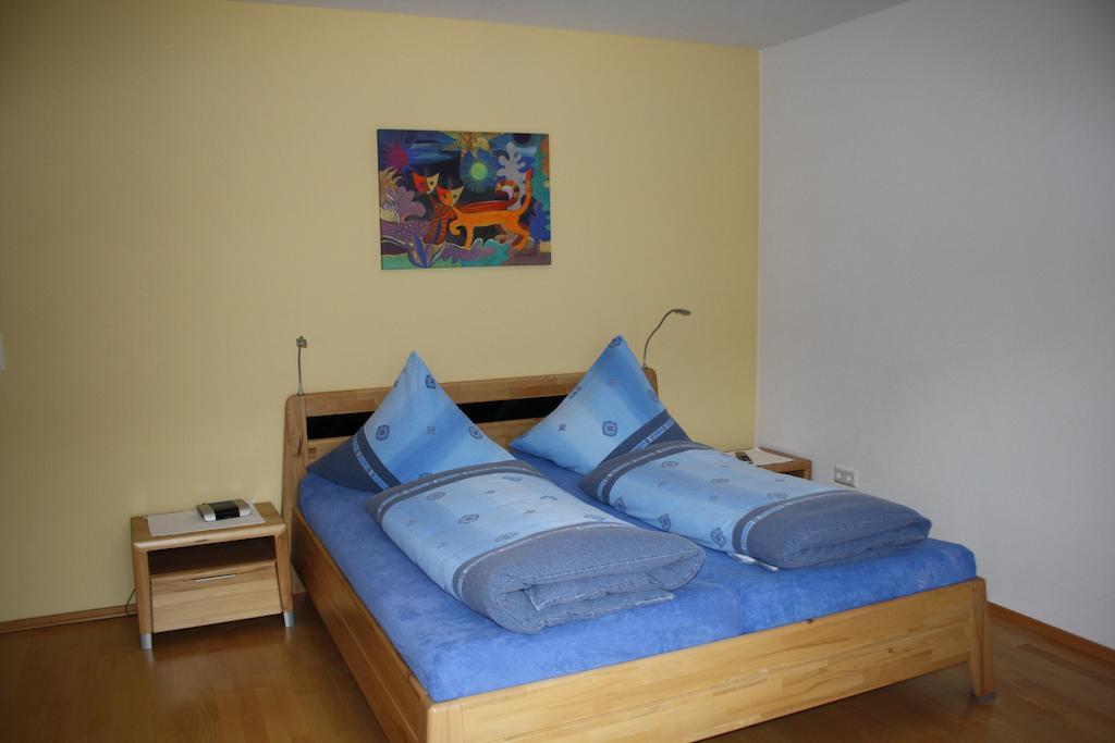 Weingut Goeres Hotel Бридел Стая снимка