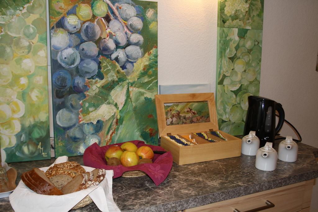 Weingut Goeres Hotel Бридел Стая снимка