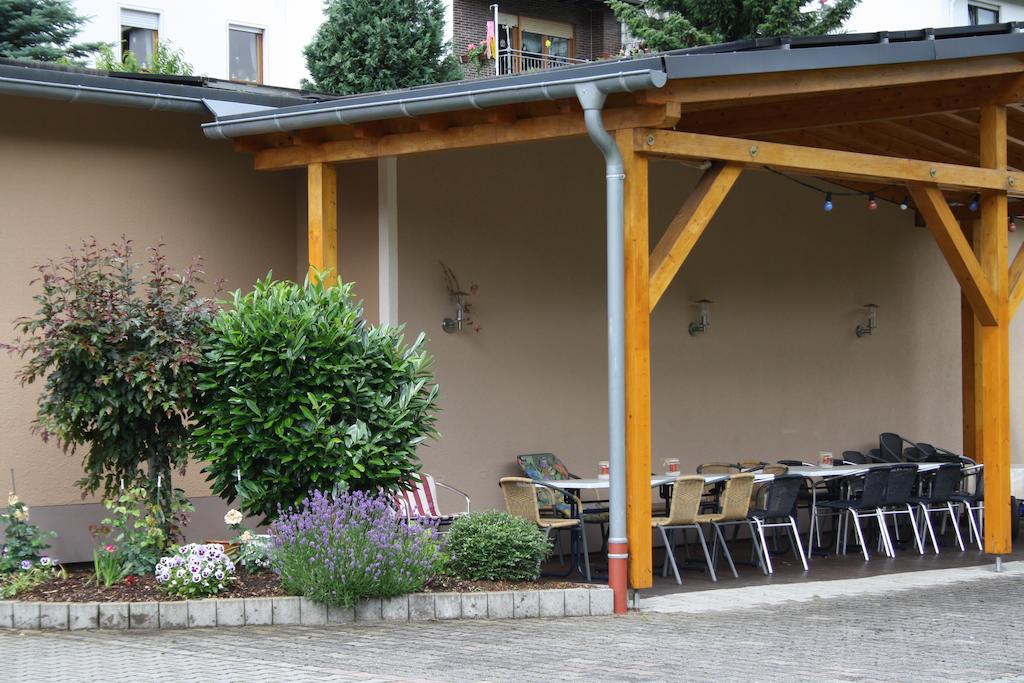 Weingut Goeres Hotel Бридел Стая снимка