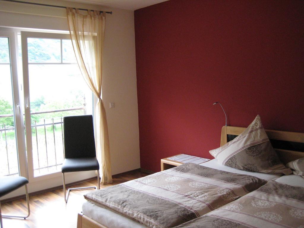 Weingut Goeres Hotel Бридел Стая снимка