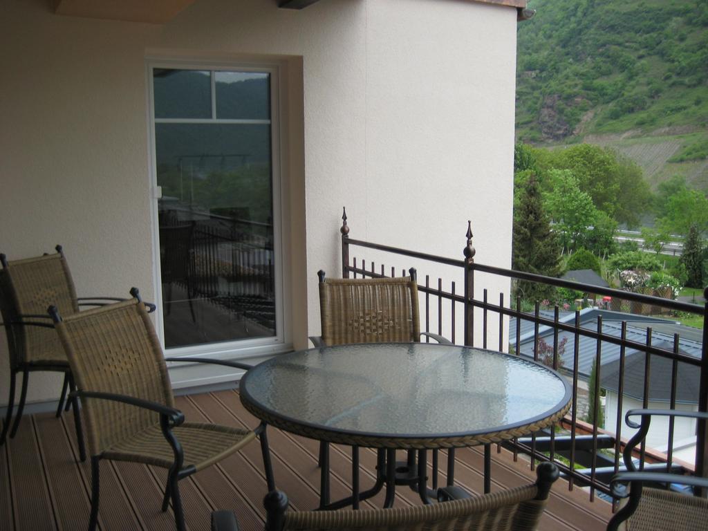 Weingut Goeres Hotel Бридел Стая снимка